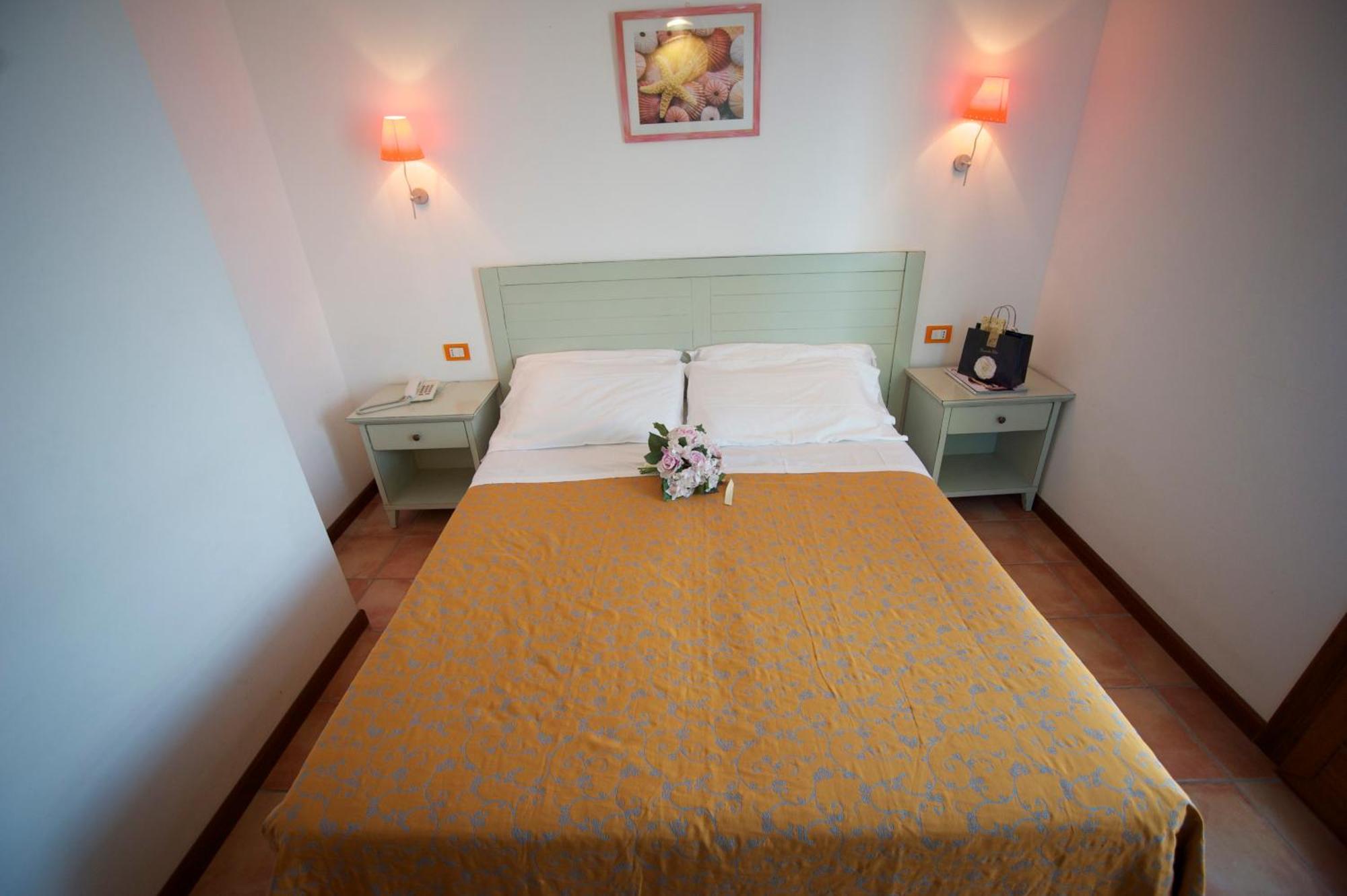 Hotel Villa Tramonto Direttamente Sul Mare San Vincenzo Extérieur photo