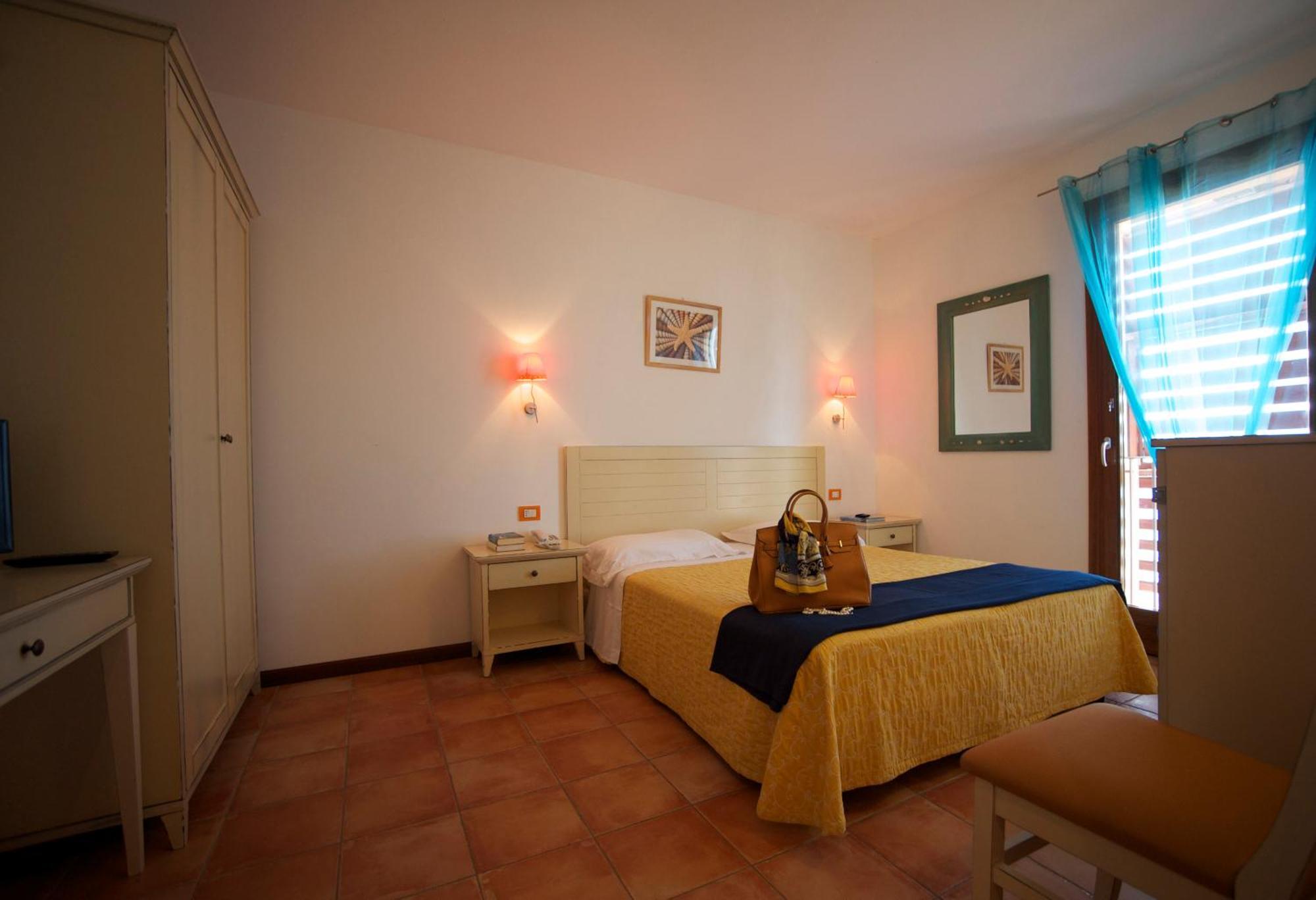 Hotel Villa Tramonto Direttamente Sul Mare San Vincenzo Extérieur photo